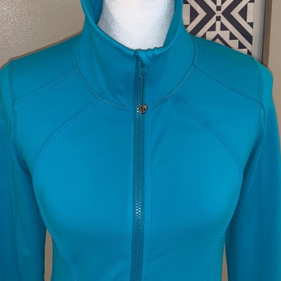 Lululemon Define Jacket - Picture 2 of 3